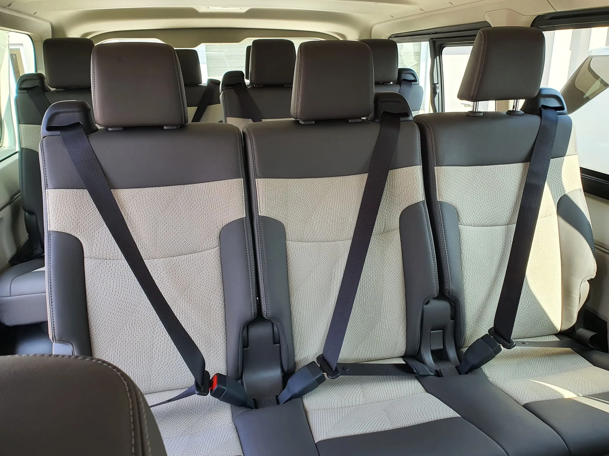Toyota Hiace - interior